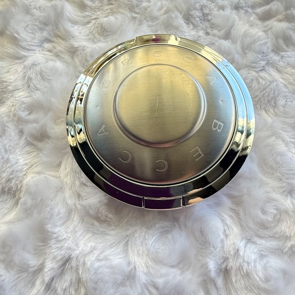 Becca  Shimmering Skin Perfector in Parisian Lights - Picture 2 of 4